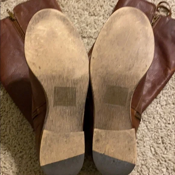 Boots - Picture 4 of 4